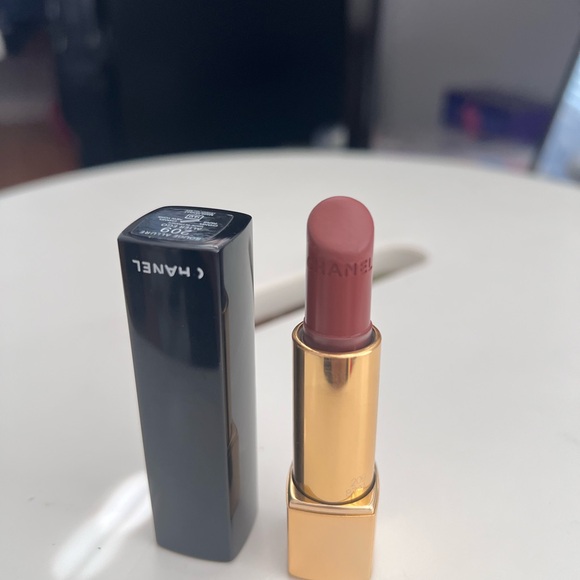 Chanel Rouge Allure Luminous Intense Lip Colour - Alter Ego 209 - Picture 3 of 7